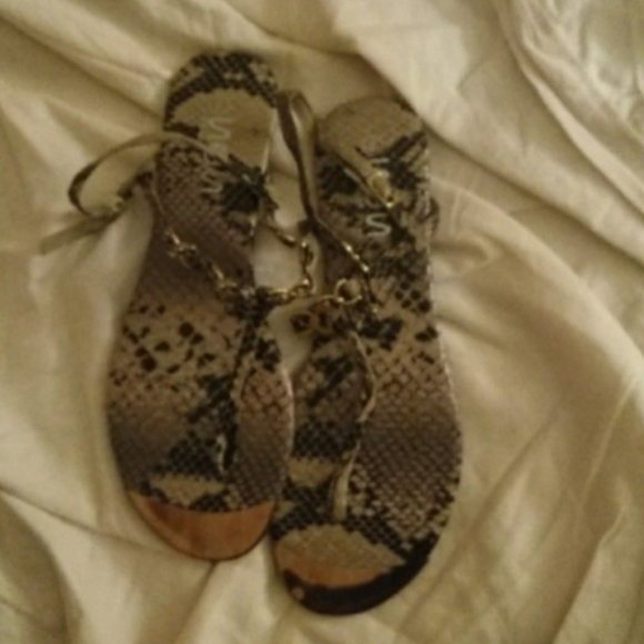 Thong Sandals - Picture 1 of 1